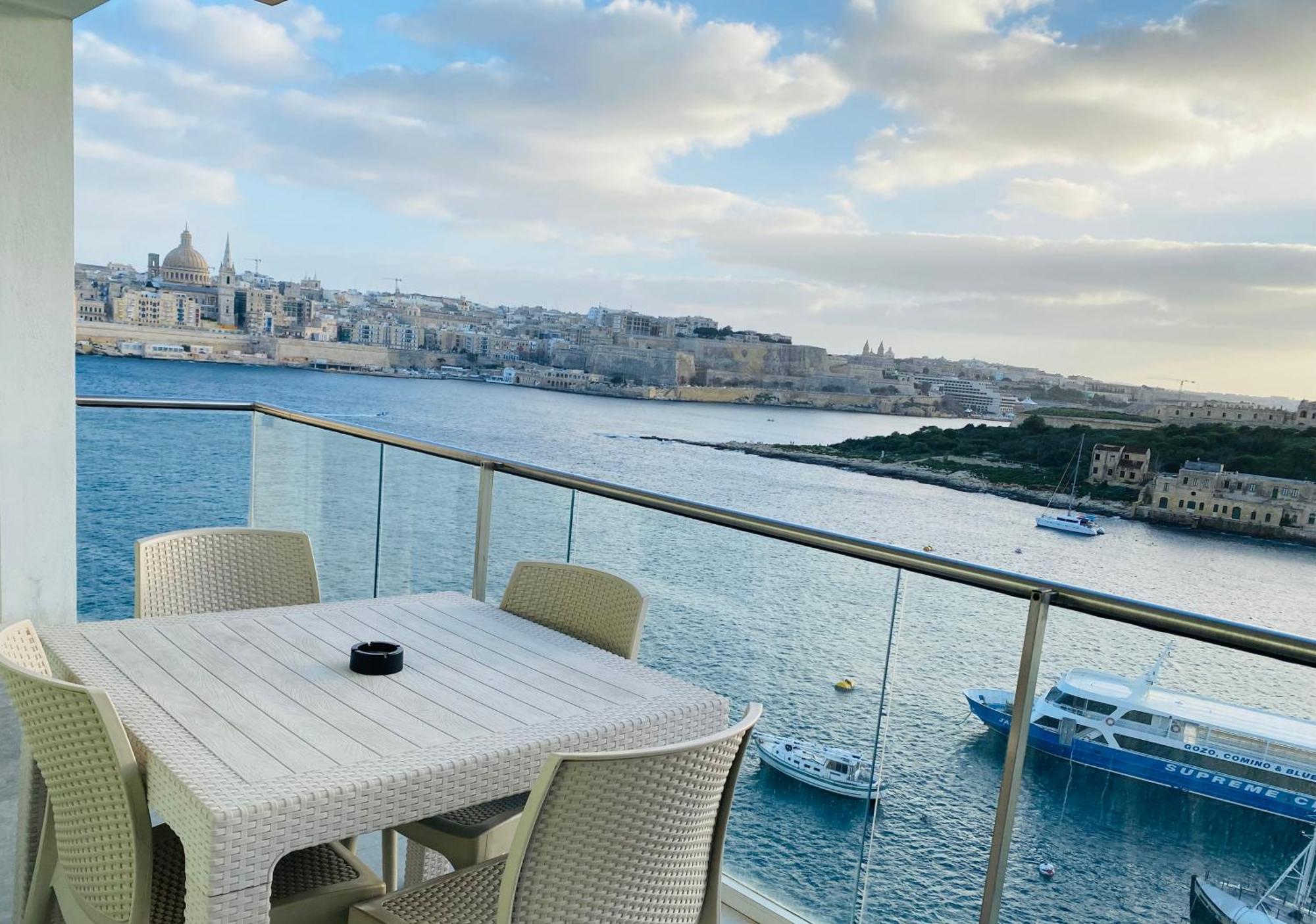 Sliema Seaview & Seafront- Apt 9, 49 Tigne Point Mansions 外观 照片